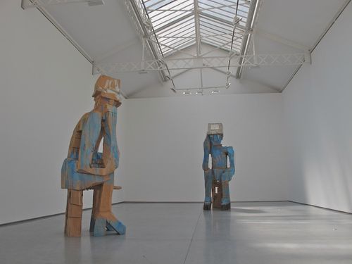 Baselitz sculptures monumentales