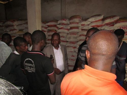 Don de 35 tonnes de riz de VIVO ENERGIE (1)