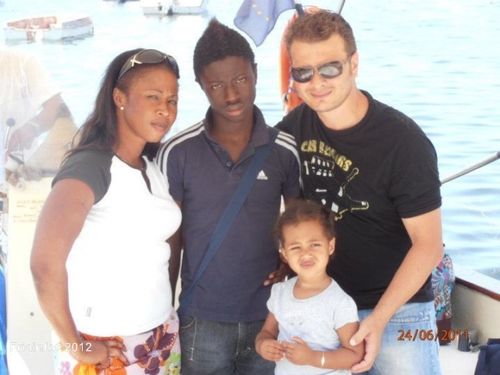 Feue Makalé SOUMAH avec son mari et ses anfants