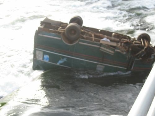 Accident de camion dans le pont de Khörira (2)