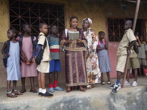 Rentrée des classes à Fria (4)