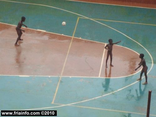Sous-la-pluie.JPG
