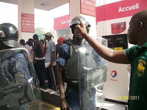 FORCES-DE-L-ORDRE-SENEGAL.jpg