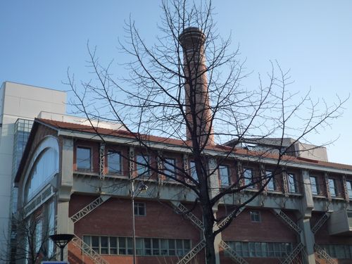 Bâtiment Distribution Air Comprimé et cheminée