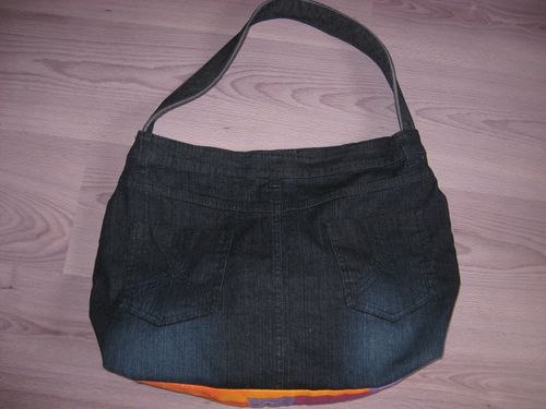 customisation-mini-jupe-en-jean-en-sac-cabas.jpg