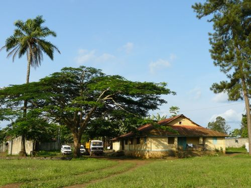 mossendjo-poste-colonial-maison