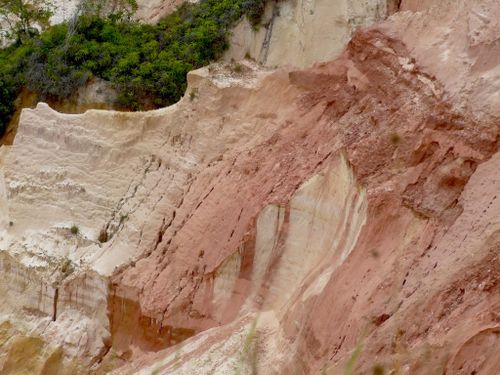 cirque-tchissanga-erosion-rouge