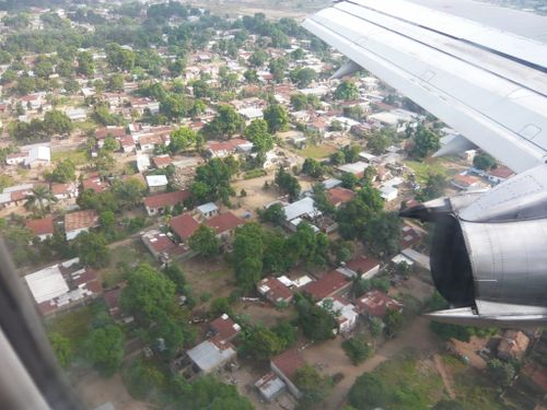 avion-atterissage-brazza