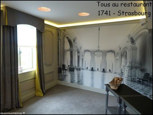 Tous-au-restaurant---1741---Strasbourg---salon.jpg