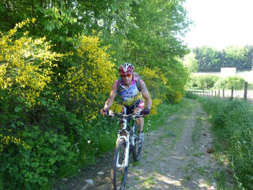 70 KM PAR MONTS ET PAR VEAUCHE