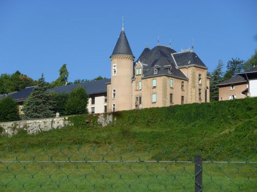 CHATEAU.jpg