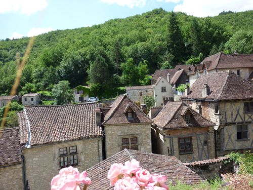 ST-CIRQ-MAISONS.jpg