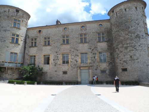 CHATEAU-VOGUE.JPG