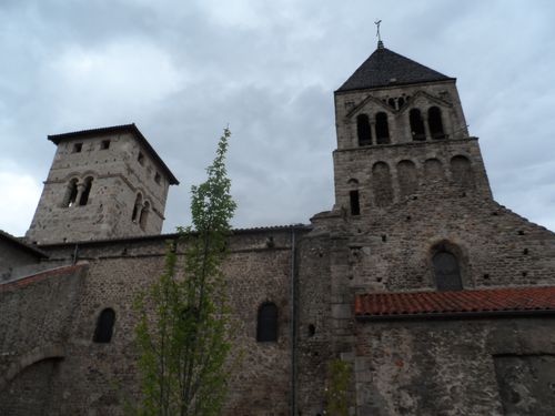 ST-RAMBERT-CLOCHERS.JPG