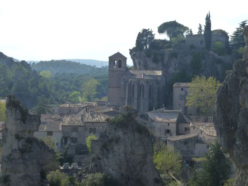 MOUREZE VILLAGE