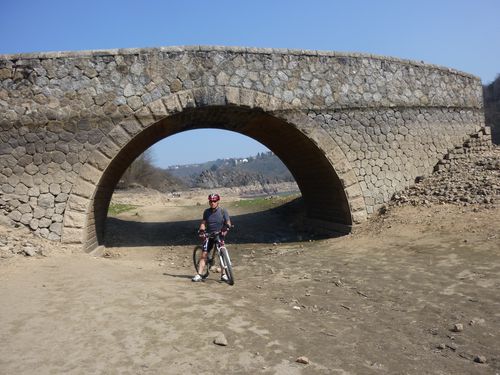 PONT-ENGLOUTI.jpg