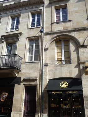 ZZ32 rue du pas st georges