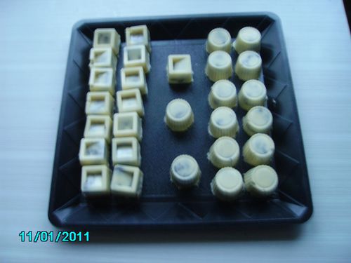 Chocolats-Blancs-ganache-pralin-11-01-2011.JPG
