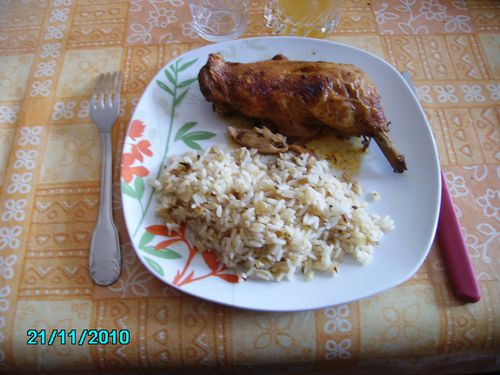 Cuisse-de-Poulet-et-Riz-aux-Oignons.JPG