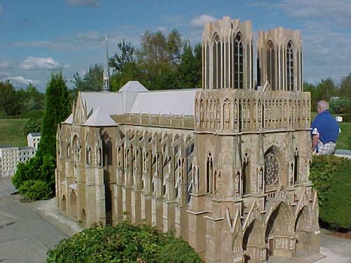 463 - LA CATHEDRALE DE REIMS