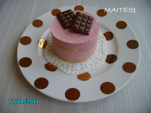 Bavarois-framboise-et-mascarpone-termine.JPG