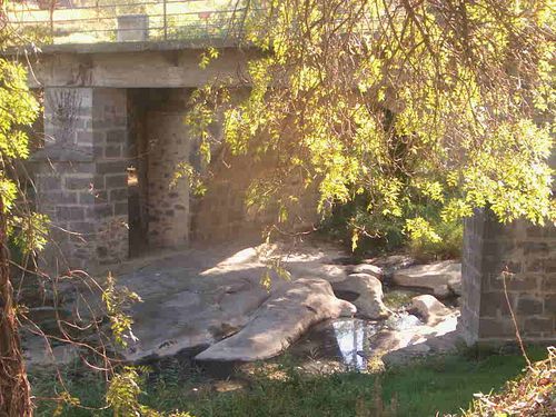 Le-trou-ss-le-pont.JPG