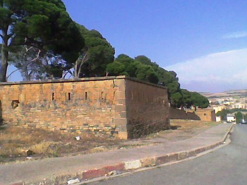 Porte--.Sour-El-Ghozlzne-.jpg