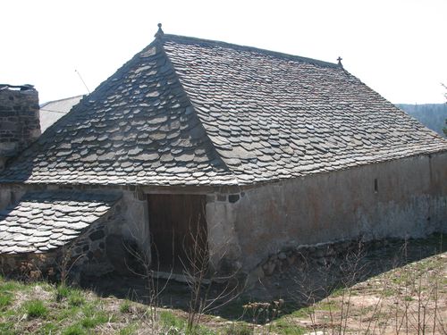 2011.04.15 Le Mt Gerbier de Jonc - La ferme - l'arrière du