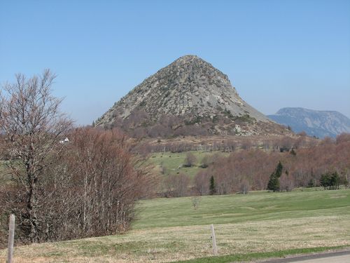 2011.04.15 Le Mt Gerbier de Jonc2