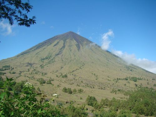 Gunung Inerie