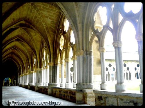 cloitre2.jpg