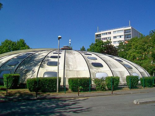800px-Fosses_-95--_piscine.jpg