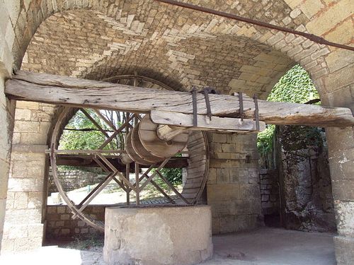 Modèle de roue puits Besançon.