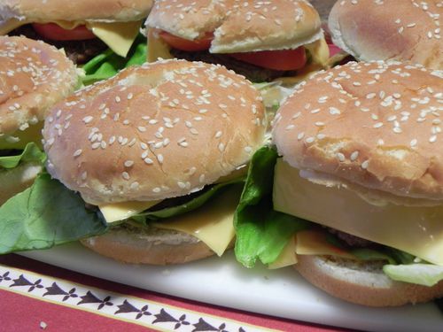 Cheese-Burger--4-.JPG