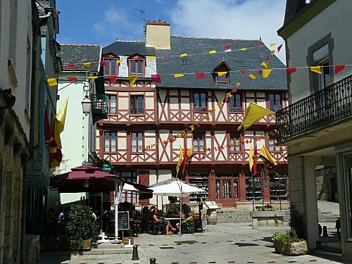 Josselin-sa-ville---son-chateau--9-.jpg