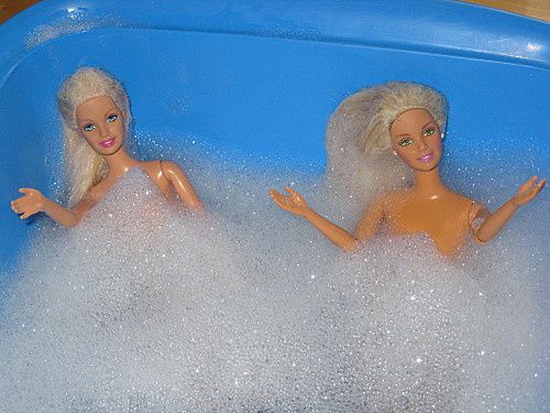 barbies-dans-leur-bain---jpg