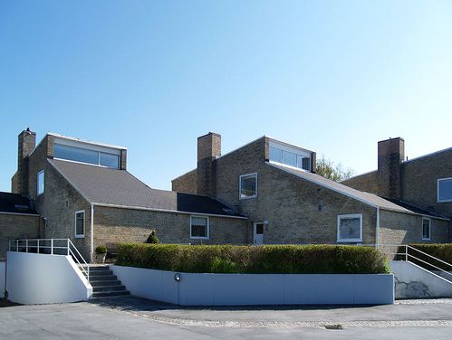 797px-Arne_jacobsen-2C_S-C3-B8holm_I-2C_1946-1950.jpg