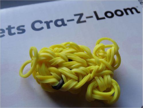 Les nouveautés Cra-Z-loom : un métier à tisser pour faire des bracelets ou  créations de folie et des personnages en élastiques !