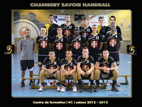Photo-groupe-centre-de-formation-30-Aout-2012-----copie-1.jpg