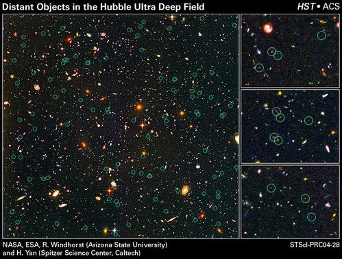 galaxies-premieres-hubble-2004.jpg