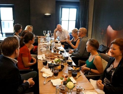conference-de-presse-dejeuner-presse.jpg