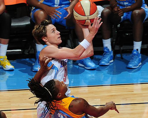 Celine-DUMERC-WNBA.jpg