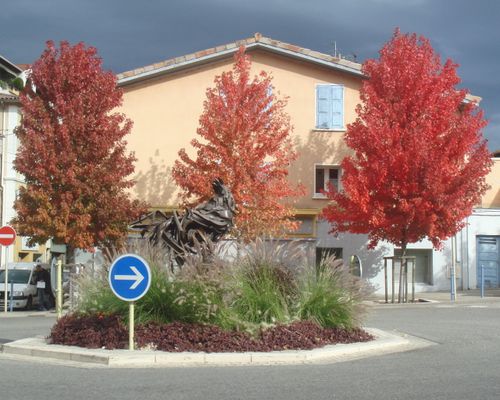 statue bourg de peage