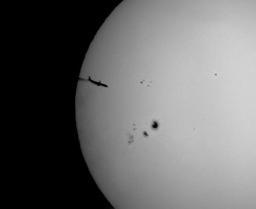 Sun20140105-avion.jpg