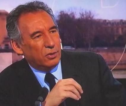 yartiBayrou2015A02