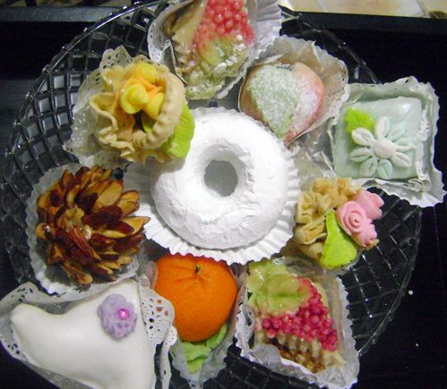 هادي مجموعة من الحلوى الجزائرية