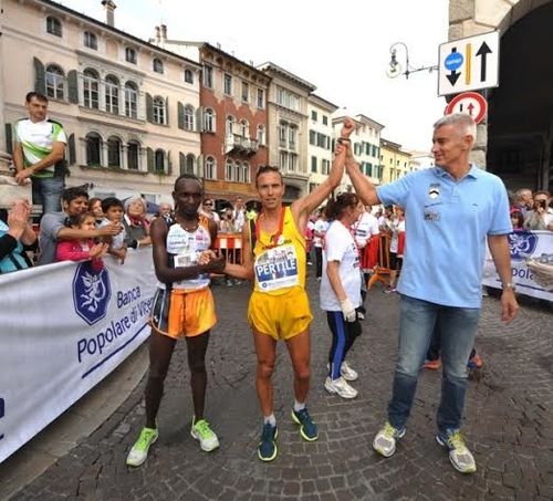 Maratonina Internazionale di Udine 2014 (15^ ed.). Ruggero Pertile batte i Kenyani e Udine é tutta sua