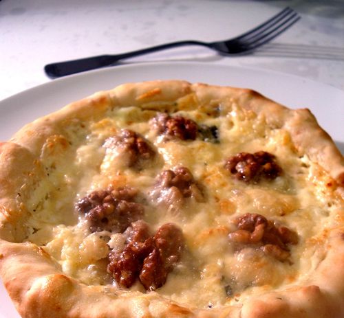pizza-noix-gorgonzola.jpg