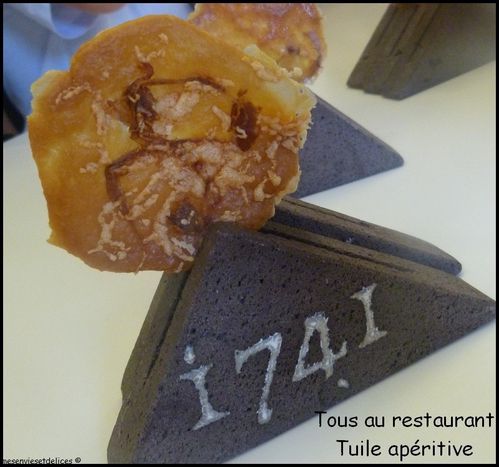 Tous-au-restaurant---1741---Strasbourg---tuile-aperitive.jpg