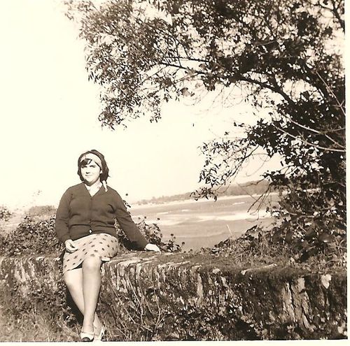 marie-claude--les-bords-de-Loire--1966-001.jpg